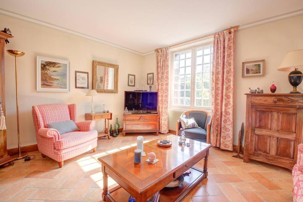 Bois Et Chiffons Famille Et Confort Siorac-en-Perigord Exterior photo