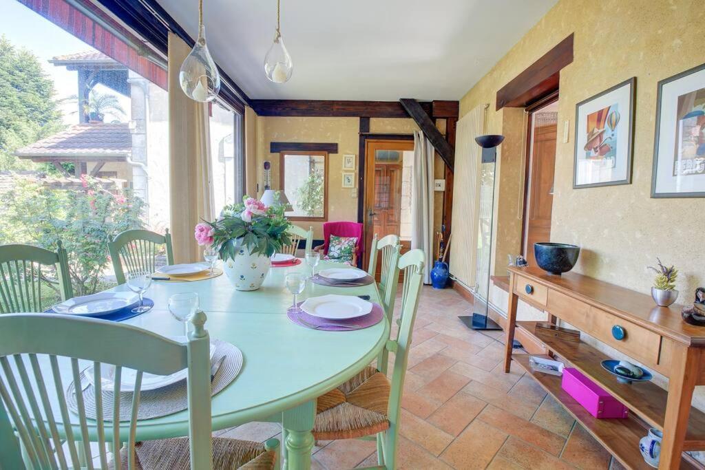 Bois Et Chiffons Famille Et Confort Siorac-en-Perigord Exterior photo
